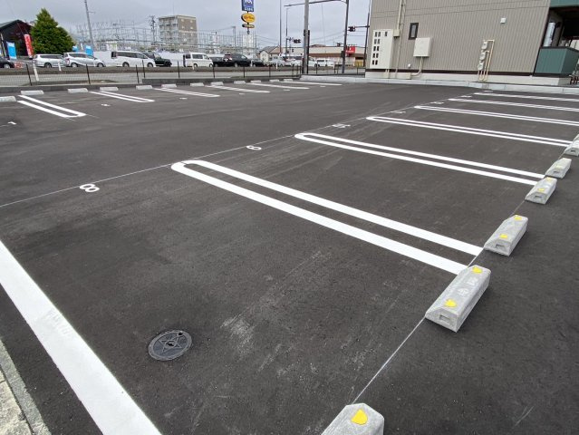 D-ROOM盛岡本宮　D棟の駐車場