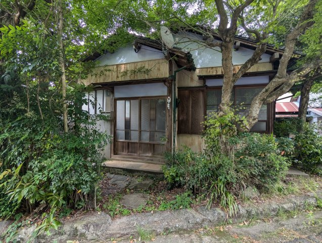 売土地　沼津市内浦重須の外観|敷地が約75坪と広々としています。自由な間取りでお家が建てられます。駐車場を広く取る事も可能です。