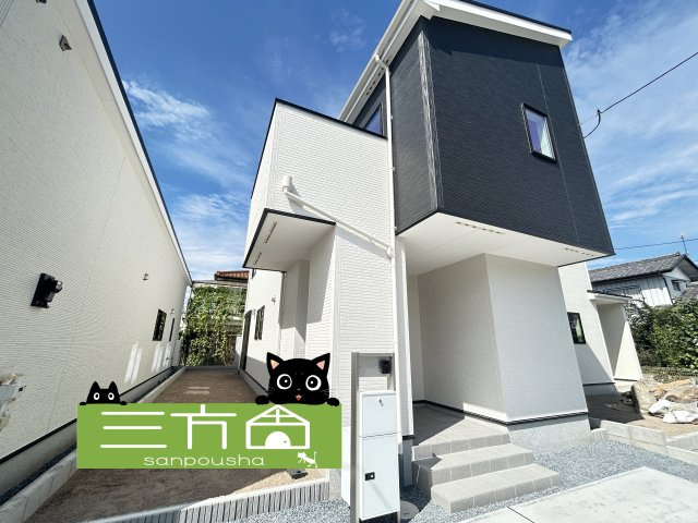 新築　高崎市倉賀野町24-1期　LIGNAGE　2号棟の外観|現地写真　2025年9月完成しました！ご内覧等、お気軽にお問合せください♪　							
