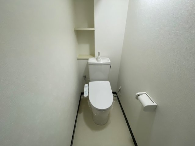 ユニーブル新瀬戸のトイレ|落ち着いた色調のトイレです