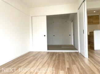 【洋室】 | 伊丹レックスマンション | 洋室6帖から和室4.５帖です♪