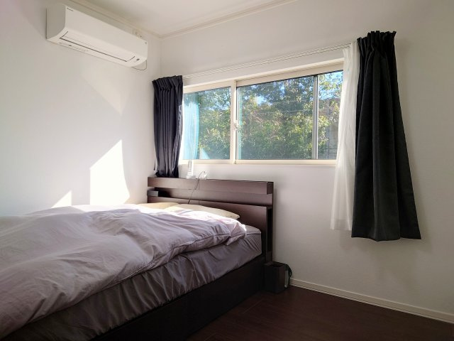 売中古戸建　静岡市駿河区登呂2丁目の洋室|気持ちの良い朝が迎えられます♪♪♪