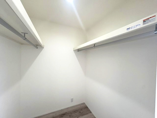 ☆NEW　PRICE☆残り１棟！　売新築戸建　静岡市駿河区中田４丁目の収納