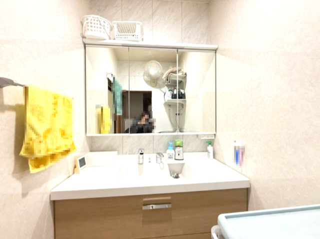 中古住宅　富士宮市野中4LDKの独立洗面台