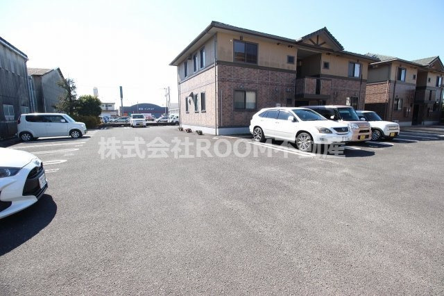 セジュール早水Ⅱの駐車場|駐車場に車を止められます