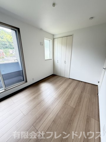 【洋室】 | 五日市町下小深川戸建 | 5.3帖