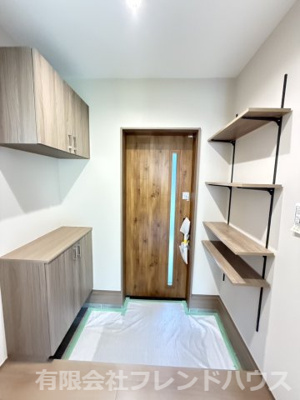 【玄関】 | 五日市町下小深川戸建