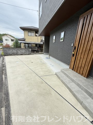 【駐車場】 | 五日市町下小深川戸建