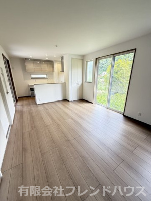 【居間・リビング】 | 五日市町下小深川戸建