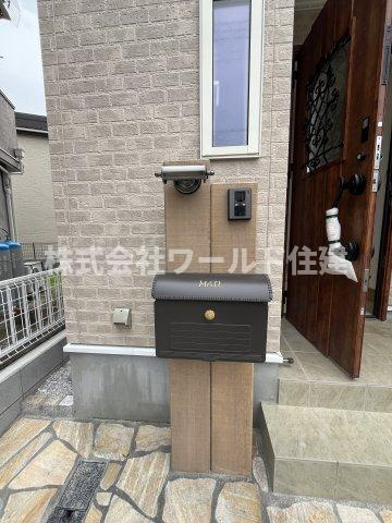 あきる野市小川の設備|クラシカルでかわいいポスト