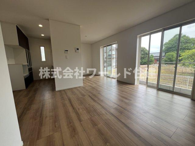 あきる野市小川の居間・リビング