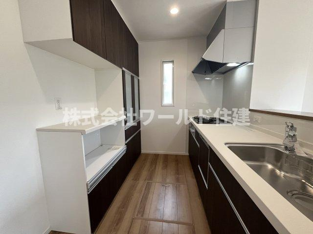 あきる野市小川のキッチン|食器洗浄乾燥機＆食器棚付きです