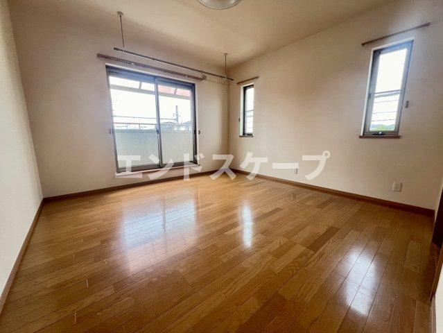 貝沢町戸建ての居間・リビング|高崎、前橋のお部屋探しはエンドスケープまで！お客様の理想お聞かせ下さい♪