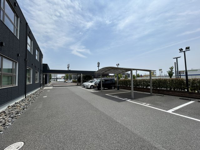 CAMP407の駐車場