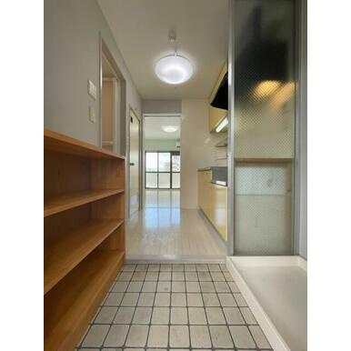 スエヒロハウスの玄関