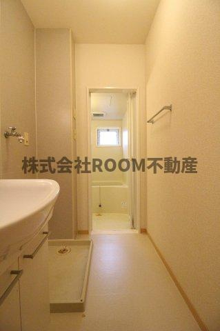 フルール・ド・シャモニ の洗面所|コンパクトで使いやすい洗面所