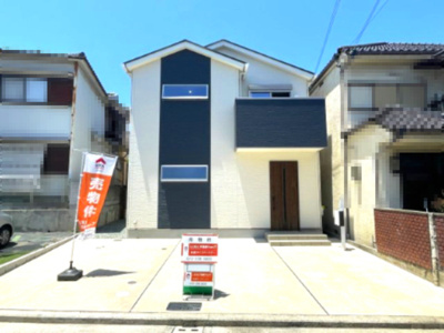 【駐車場】 | 浜寺石津町西4丁　築浅戸建 | ２台お車駐車可能です。