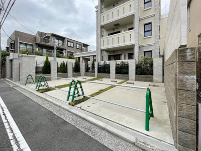 【駐車場】 | カールスルーエ吉祥寺