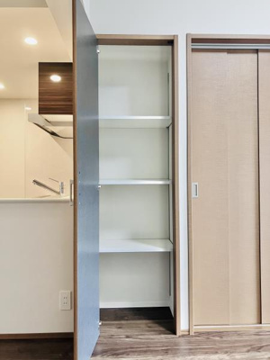 【居間・リビング】 | カールスルーエ吉祥寺