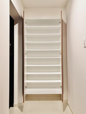 【居間・リビング】 | カールスルーエ吉祥寺