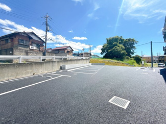 【駐車場】