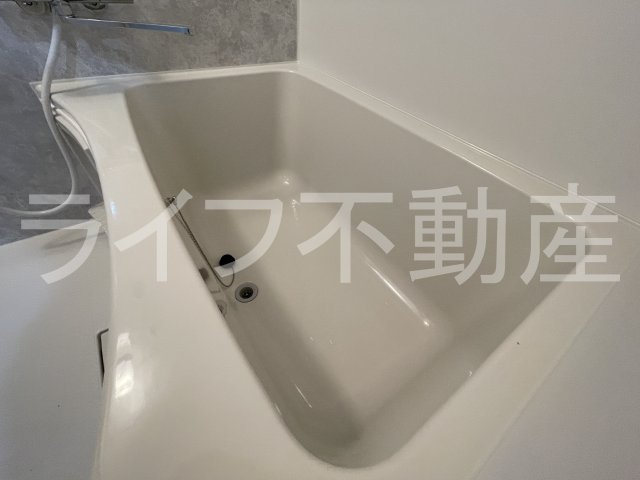 COSMO　WAKAEMINAMIの浴室|日々の疲れを癒すお風呂付です