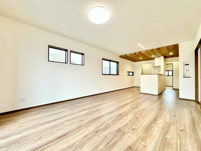 【居間・リビング】