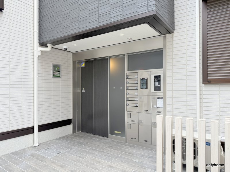 クラシスト泉町のエントランス