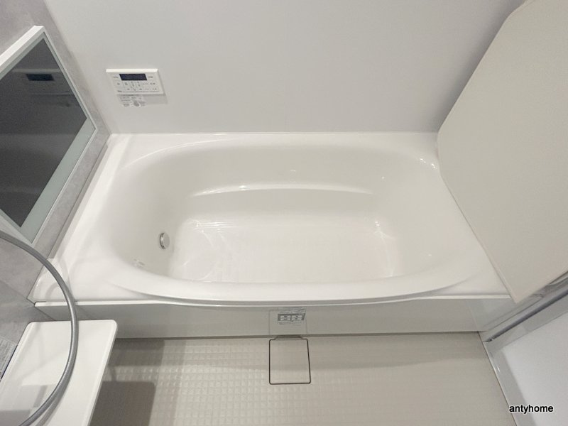 クラシスト泉町の浴室