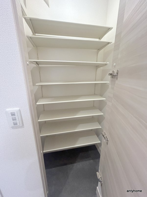 クラシスト泉町の収納