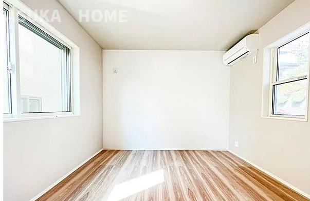 緑区寺山町戸建の洋室