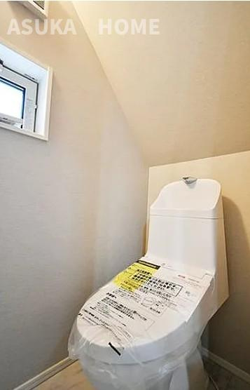 緑区寺山町戸建のトイレ