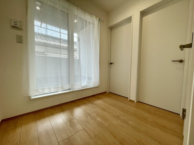 【洋室】 | 鳥取市東今在家 中古戸建