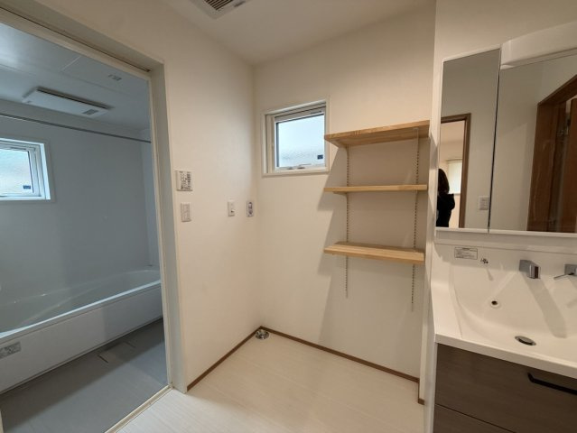 鳥取市東今在家 中古戸建の脱衣所