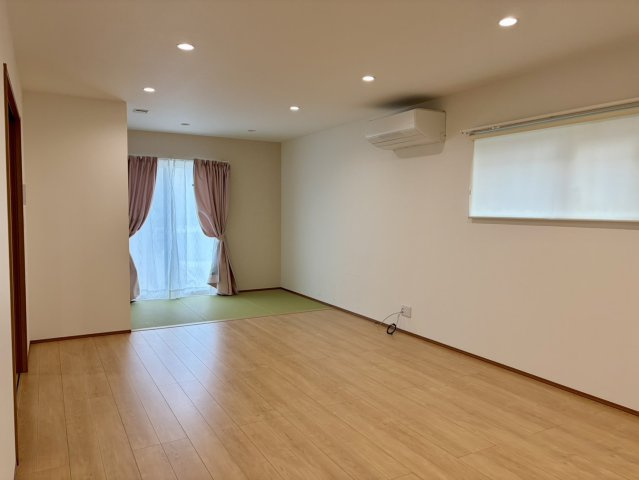 鳥取市東今在家 中古戸建の居間・リビング