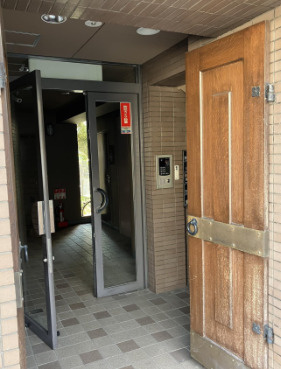 クレール御影のエントランス