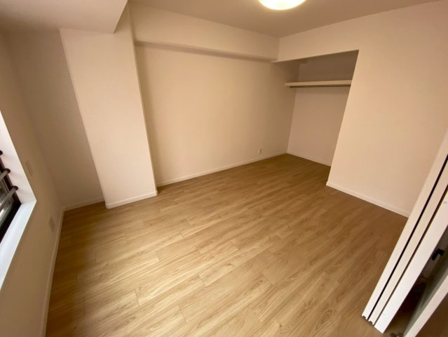 廻間公園南マンションの洋室