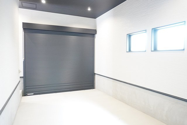 越谷市赤山町3丁目 新築分譲住宅の駐車場