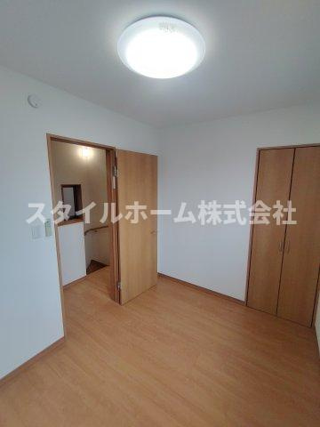 おがさわら和の家新屋町貸家群の居間・リビング