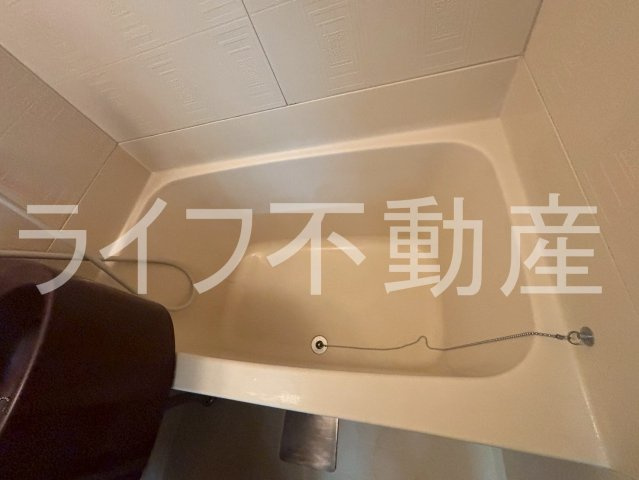 ロイヤル俊徳Ⅱの浴室|落ち着いた空間のお風呂です