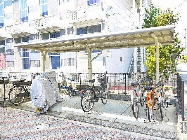レオパレス千原Ⅱのその他共用部分|自転車置場