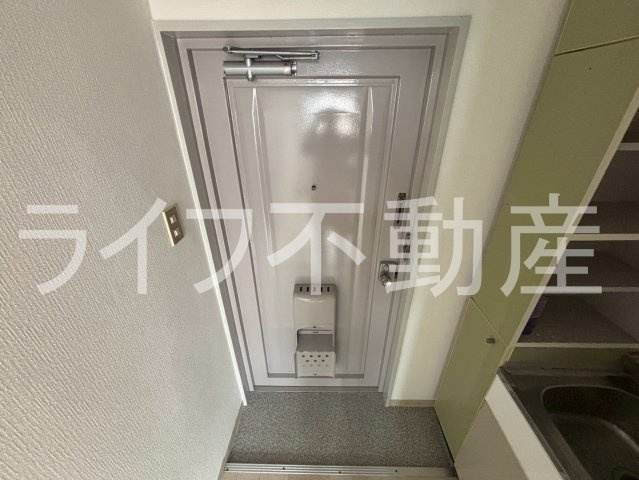 ロイヤル俊徳Ⅱの玄関|ゆったりとした玄関です