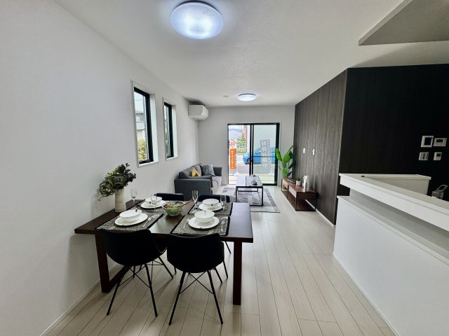 泉南市新家2期の居間・リビング|暮らしやすさにこだわったリビングです