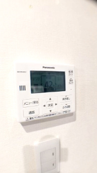 売中古戸建　静岡市清水区弥生町の発電・温水設備