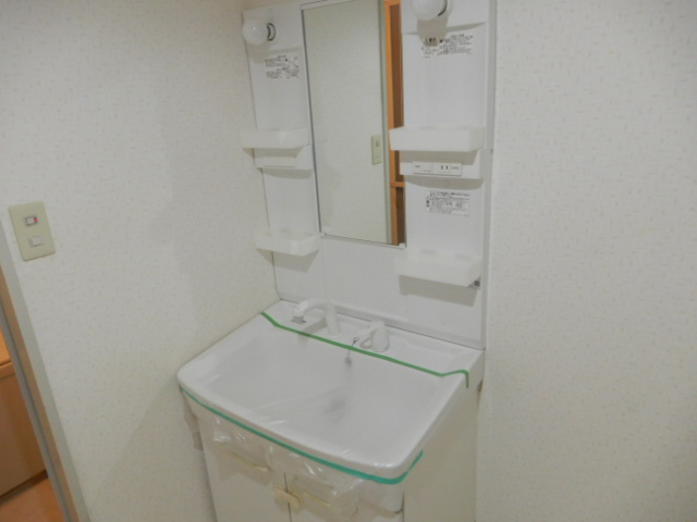メゾンドール姫路英賀保の洗面所