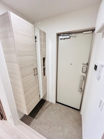 シンティランテ夙川名次の玄関