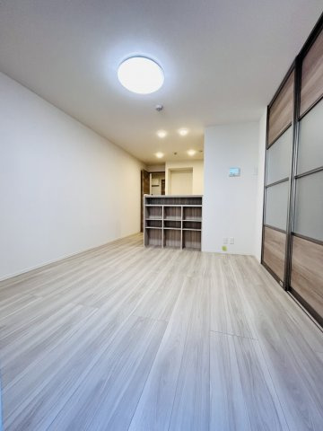 シンティランテ夙川名次の居間・リビング