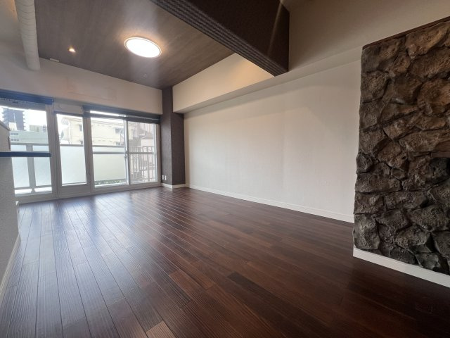 ユニハイム明石の居間・リビング