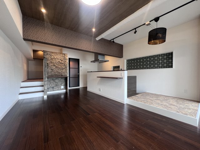 ユニハイム明石の居間・リビング