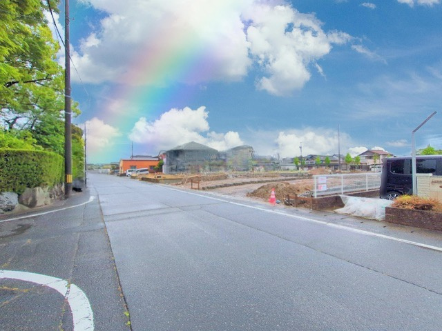 リーブルガーデン碧南市日進町第6　全6棟　新築戸建の前面道路含む現地写真